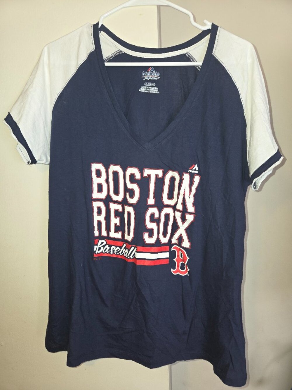 Womens red sox shirt size XL